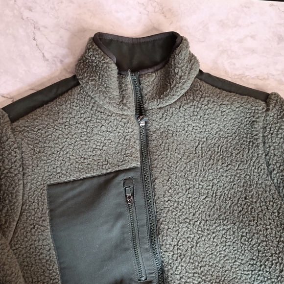 Figs Other - NWOT FIGS Men's XS On-Shift Sherpa Jacket